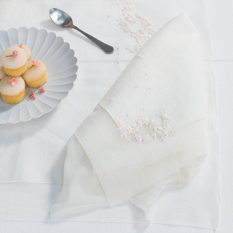 serviettes de table blanc broderie à la main